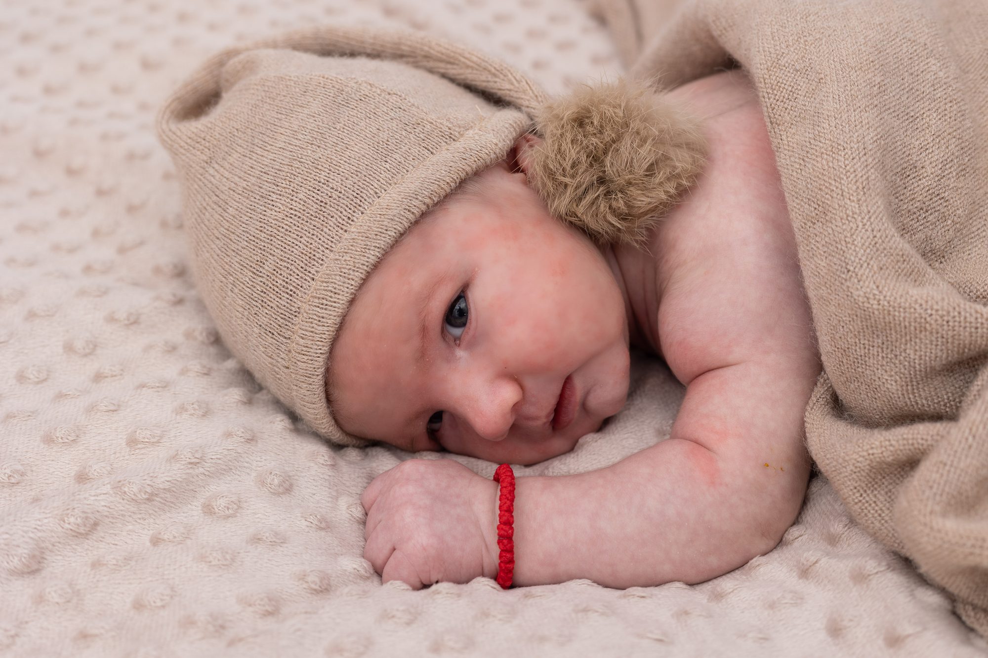 Baby mit offenen Augen